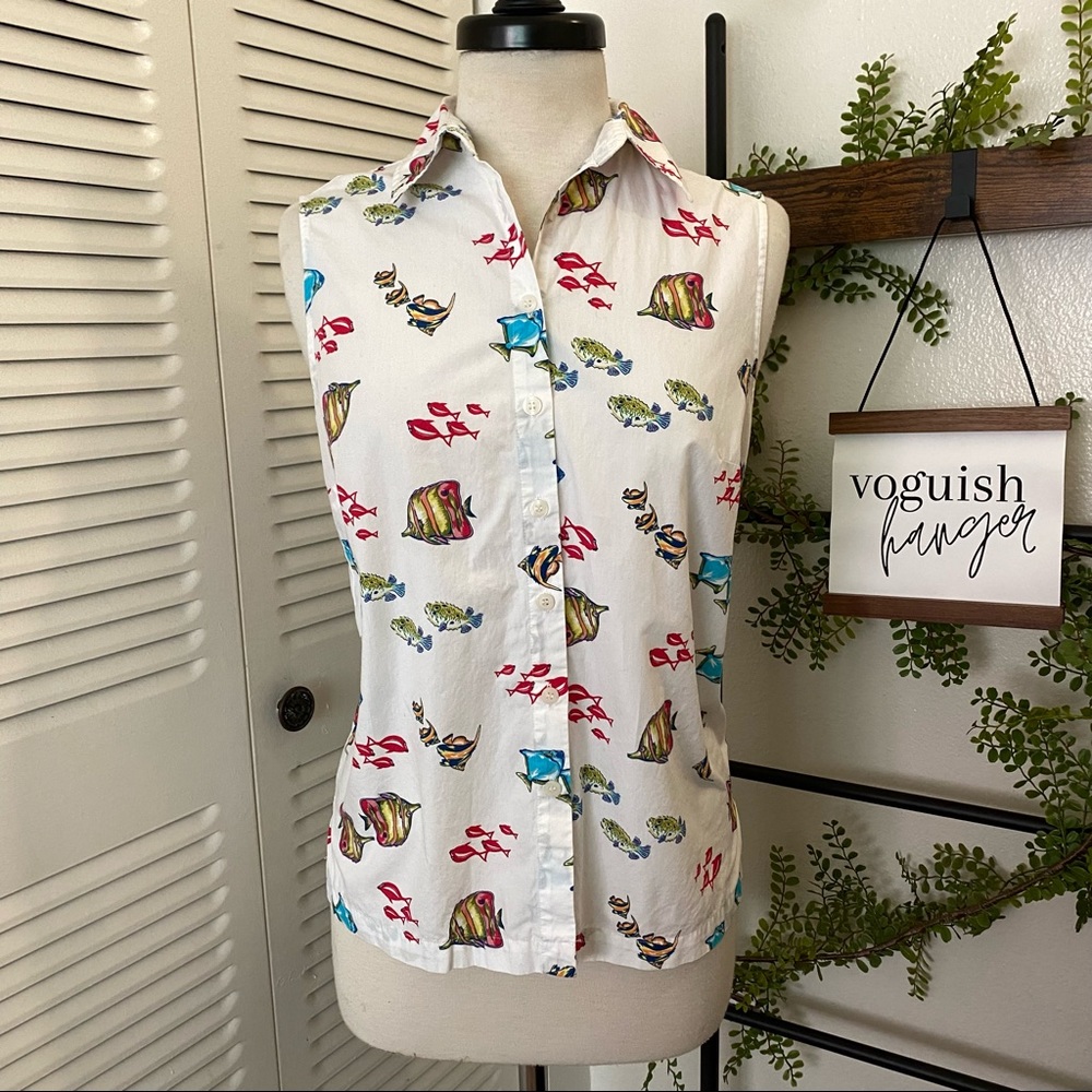 Karen Scott|S|White Fish Print Sleeveless Collar Button Front Cotton Sport Top